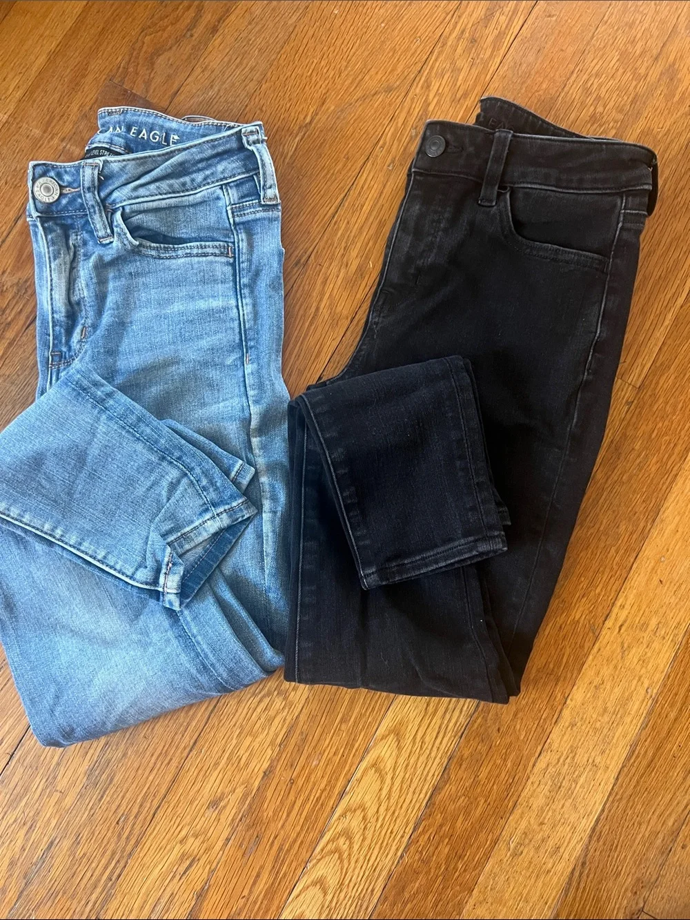 American Eagle Outfitters Womens hi-rise jegging  - Light Blue & Black
